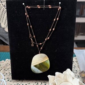 Elegant Green and cream Pendant Necklace